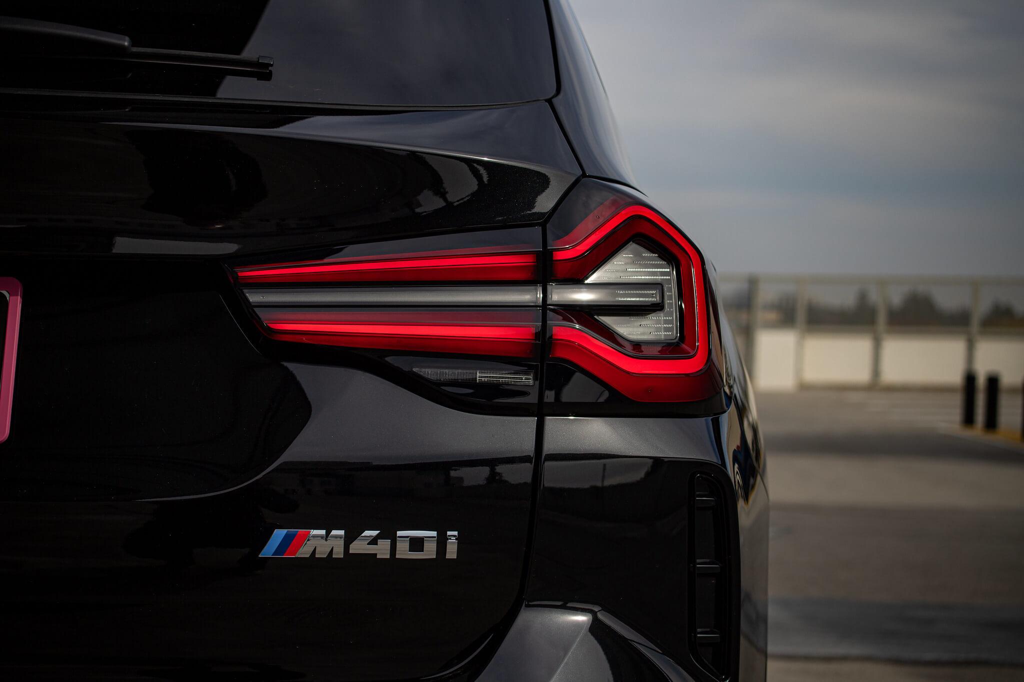 bmw tail light cover replacement